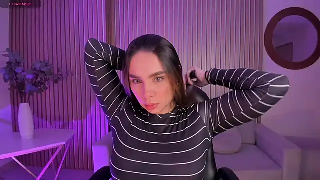 EloisaOlivero online show from 09-21-25, 11:45