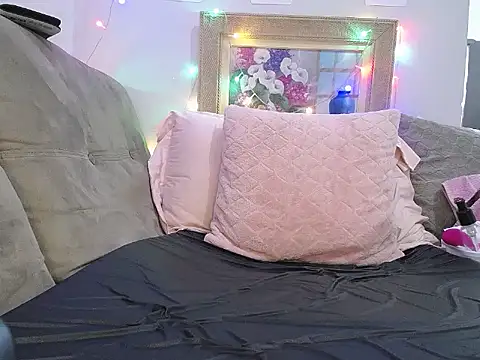 Irresistible24 online show from 02-23-25, 08:11