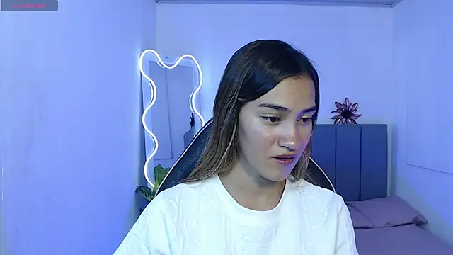 Jenner tay online show from 05-21-26, 03:24