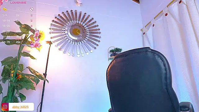 abbyhill27 online show from 02-26-25, 07:20