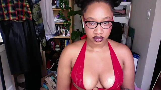 Snapshot of goddessdaisysky chatting on 09-19-25, 04:07 goddessdaisysky online show from 09-19-25, 04:07