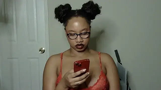 Snapshot of goddessdaisysky chatting on 09-20-25, 04:35 goddessdaisysky online show from 09-20-25, 04:35