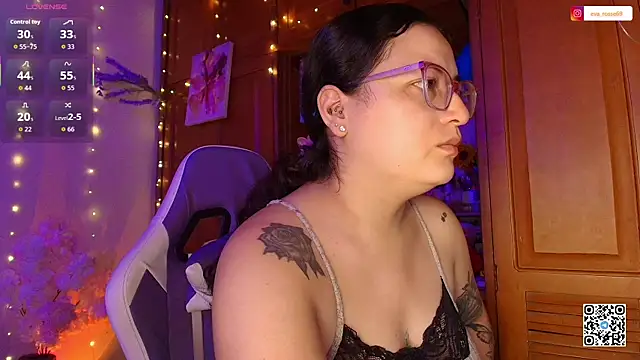 Snapshot of eva_rosse69 chatting on 05-30-26, 12:02 eva rosse69 online show from 05-30-26, 12:02