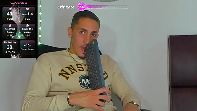 MikeRoss7777 online show from 10-11-25, 05:17