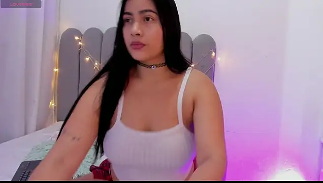 Snapshot of andrea_osorio_ chatting on 10-19-25, 12:39 andrea osorio online show from 10-19-25, 12:39