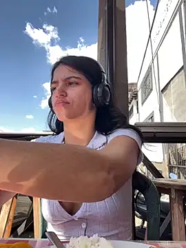 Snapshot of ShawtySlammed chatting on 01-10-25, 07:43 ShawtySlammed online show from 01-10-25, 07:43