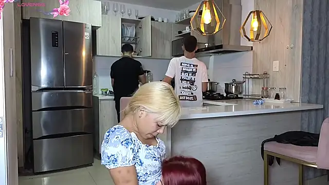 xalicesfantasyx online show from 03-19-25, 07:27