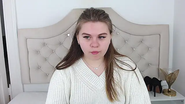 Snapshot of AbbyPleasure chatting on 12-21-24, 08:50 AbbyPleasure online show from 12-21-24, 08:50