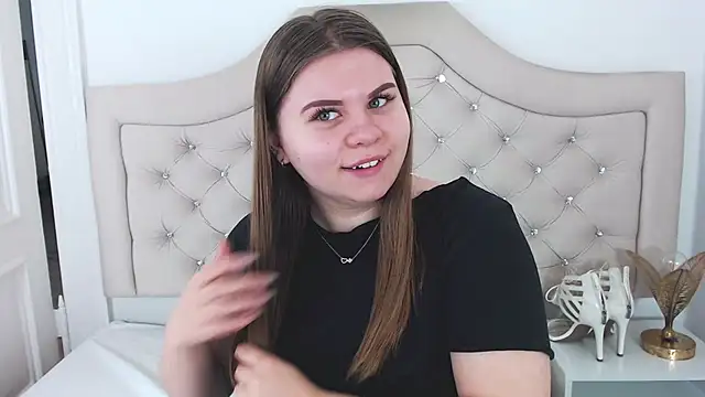 Snapshot of AbbyPleasure chatting on 01-13-25, 09:52 AbbyPleasure online show from 01-13-25, 09:52