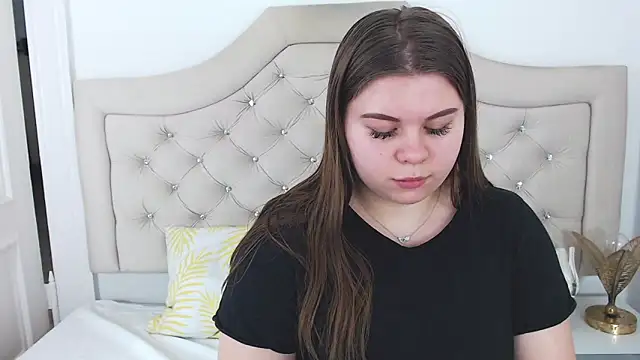 Snapshot of AbbyPleasure chatting on 01-13-25, 12:56 AbbyPleasure online show from 01-13-25, 12:56