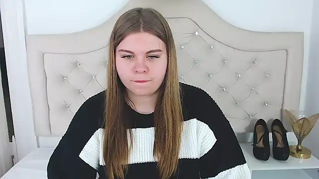 Snapshot of AbbyPleasure chatting on 02-05-25, 04:03 AbbyPleasure online show from 02-05-25, 04:03