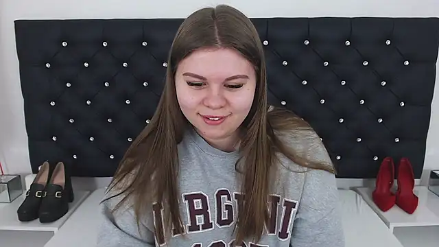 Snapshot of AbbyPleasure chatting on 02-26-25, 09:32 AbbyPleasure online show from 02-26-25, 09:32