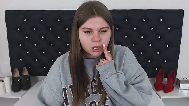 Snapshot of AbbyPleasure chatting on 02-26-25, 12:58 AbbyPleasure online show from 02-26-25, 12:58