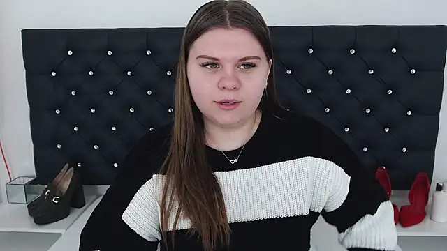 Snapshot of AbbyPleasure chatting on 03-03-25, 12:48 AbbyPleasure online show from 03-03-25, 12:48