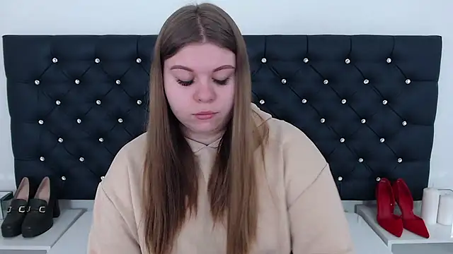 Snapshot of AbbyPleasure chatting on 03-19-25, 10:00 AbbyPleasure online show from 03-19-25, 10:00