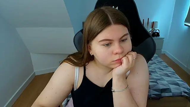 Snapshot of AbbyPleasure chatting on 06-04-26, 09:26 AbbyPleasure online show from 06-04-26, 09:26