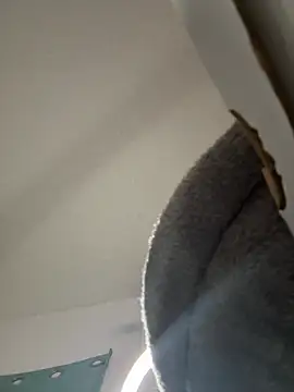 CharismaaBanx online show from 12-18-24, 09:04