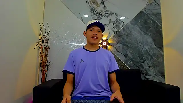 liam genner  online show from 02-24-25, 08:25