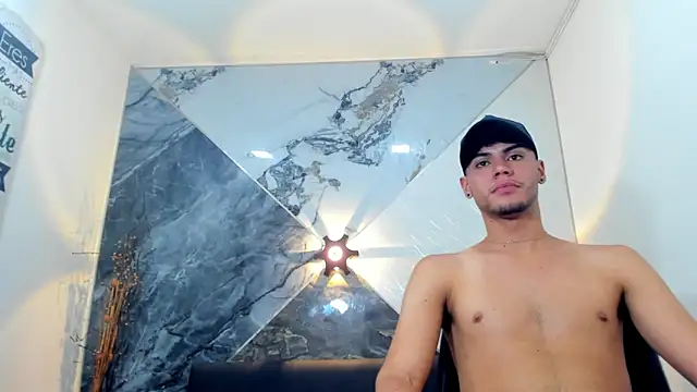 liam genner  online show from 03-10-25, 01:56