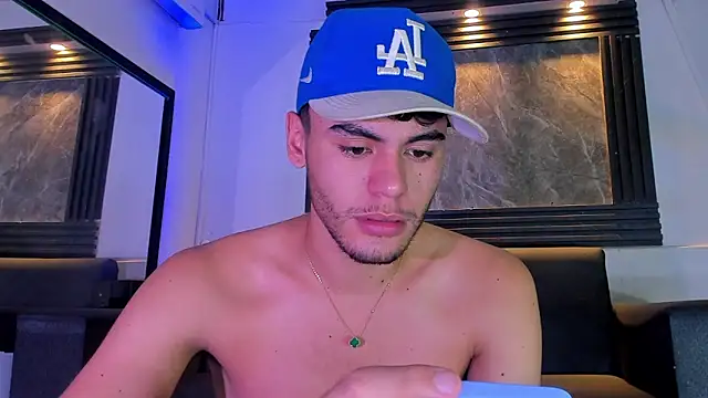 liam genner  online show from 09-22-25, 08:00