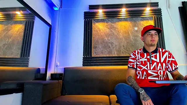 liam genner  online show from 09-25-25, 08:12