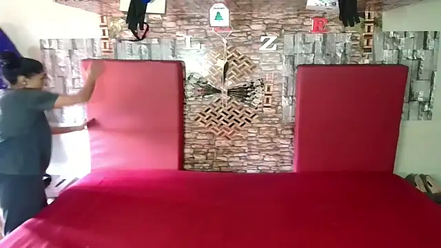 Indian Blaze00 online show from 11-17-25, 12:22