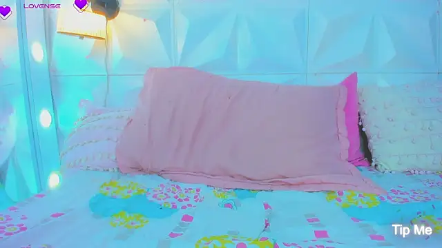 cute latinaxxx online show from 02-08-25, 07:38