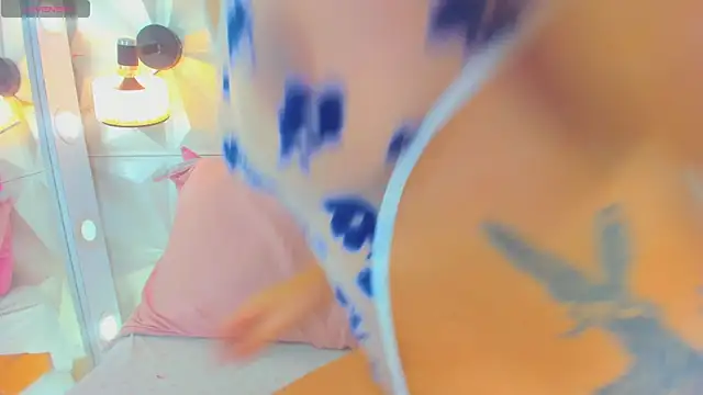 cute latinaxxx online show from 04-04-26, 11:02