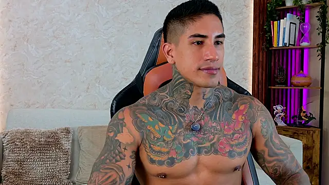 AdanReilly online show from 05-13-26, 04:15