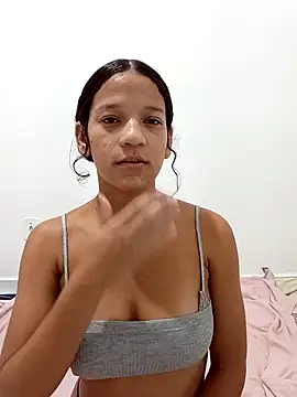 Snapshot of By_Aninha chatting on 11-14-25, 07:40 By Aninha online show from 11-14-25, 07:40