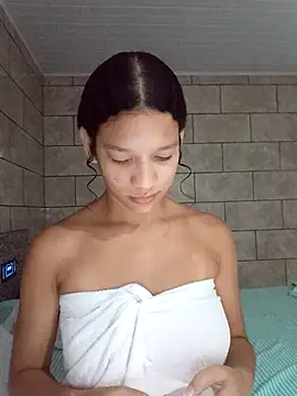 Snapshot of By_Aninha chatting on 02-07-26, 02:04 By Aninha online show from 02-07-26, 02:04