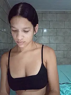 Snapshot of By_Aninha chatting on 02-08-26, 08:18 By Aninha online show from 02-08-26, 08:18