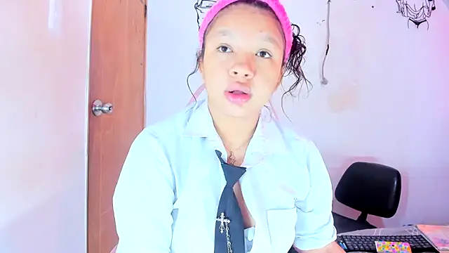 Emily Coper18 online show from 03-09-26, 01:59