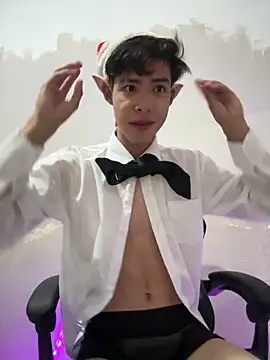 Snapshot of Jacotnk chatting on 12-19-24, 05:40 Jacotnk online show from 12-19-24, 05:40