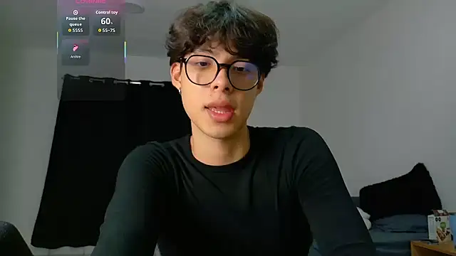 Snapshot of Jacotnk chatting on 09-17-25, 04:03 Jacotnk online show from 09-17-25, 04:03