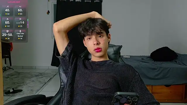 Snapshot of Jacotnk chatting on 10-24-25, 04:53 Jacotnk online show from 10-24-25, 04:53