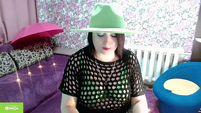 Snapshot of Julia-ru chatting on 10-28-25, 08:11 Julia-ru online show from 10-28-25, 08:11