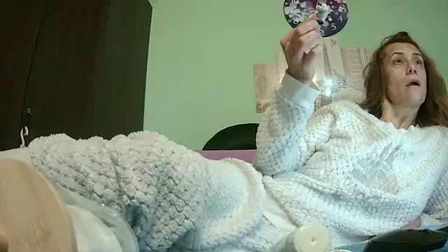 Snapshot of SexyGioconda chatting on 05-18-26, 08:20 SexyGioconda online show from 05-18-26, 08:20