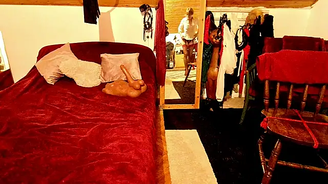 Hot Colettte online show from 04-03-26, 01:58