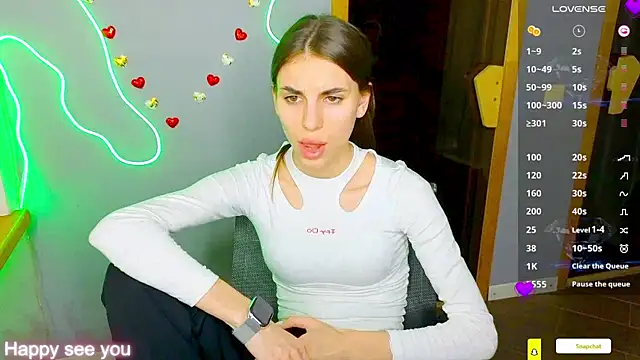 Snapshot of EmmyGreans chatting on 02-18-25, 04:05 EmmyGreans online show from 02-18-25, 04:05