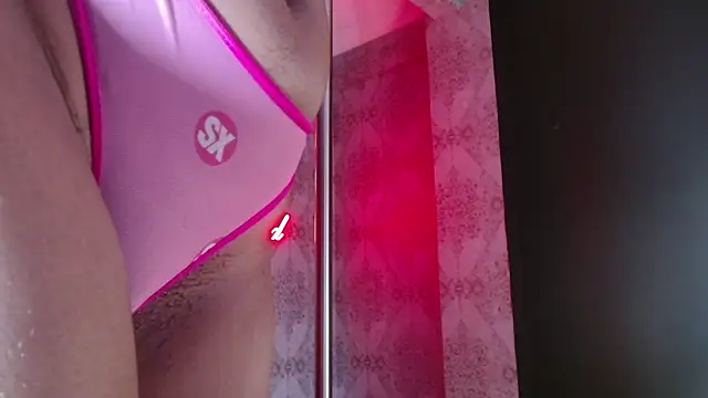 Snapshot of CrystalBrooke3x chatting on 01-13-26, 08:03 CrystalBrooke3x online show from 01-13-26, 08:03