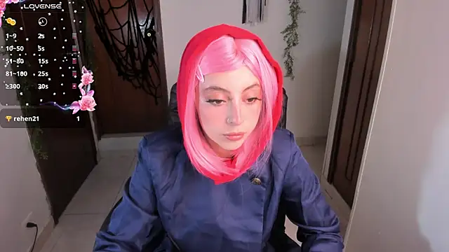 Snapshot of Violetaarey chatting on 10-17-25, 12:01 Violetaarey online show from 10-17-25, 12:01