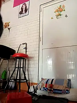 Snapshot of Ana_love2000 chatting on 03-04-25, 01:23 Ana love2000 online show from 03-04-25, 01:23