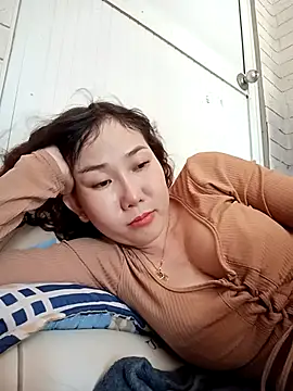 Snapshot of Ana_love2000 chatting on 03-14-25, 05:05 Ana love2000 online show from 03-14-25, 05:05