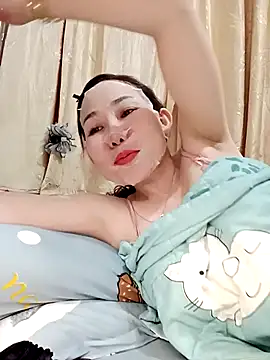 Snapshot of Ana_love2000 chatting on 03-17-25, 01:08 Ana love2000 online show from 03-17-25, 01:08