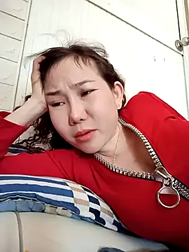 Snapshot of Ana_love2000 chatting on 03-19-25, 04:25 Ana love2000 online show from 03-19-25, 04:25