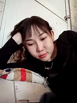 Snapshot of Ana_love2000 chatting on 03-20-25, 01:46 Ana love2000 online show from 03-20-25, 01:46