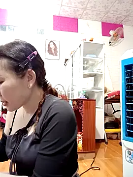 Snapshot of Ana_love2000 chatting on 03-22-25, 11:00 Ana love2000 online show from 03-22-25, 11:00