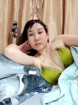 Snapshot of Ana_love2000 chatting on 09-13-25, 03:23 Ana love2000 online show from 09-13-25, 03:23