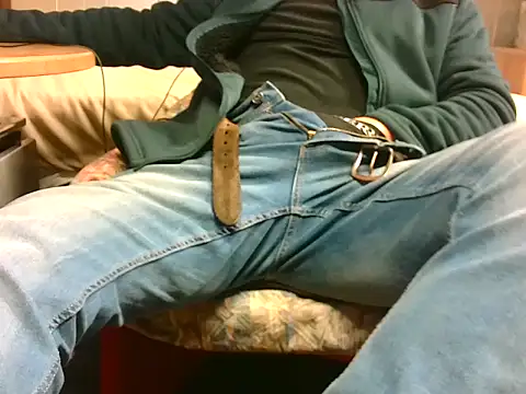 Giulio35 Pika online show from 03-23-26, 01:26